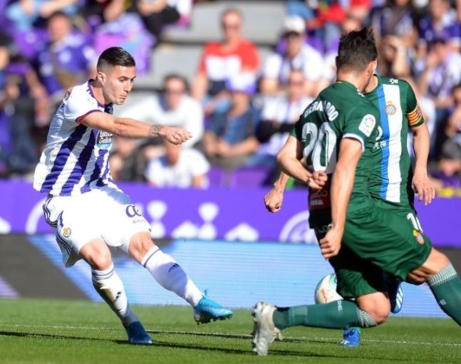 南宫28-Doinb迎来三赛季高光表现，加拿大队球迷沸腾！的简单介绍